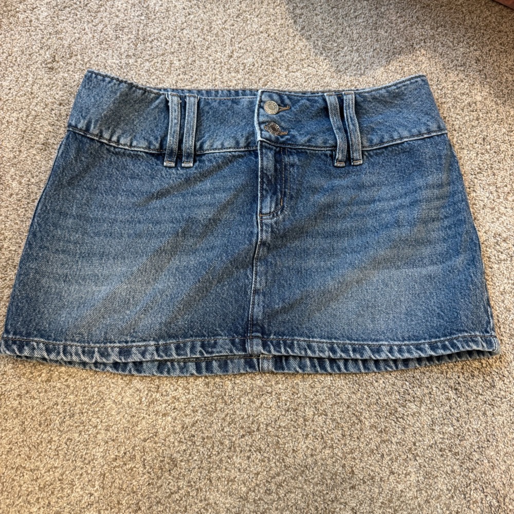 Garage Denim Women Medium Wash Low Rise Mini Skirt Size Small Double Belt Loops
